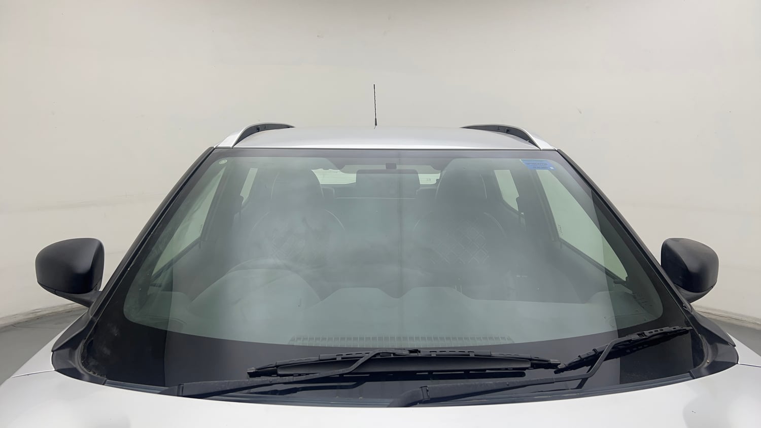 Used 2021 Nissan Magnite XE Petrol Manual exterior FRONT WINDSHIELD VIEW