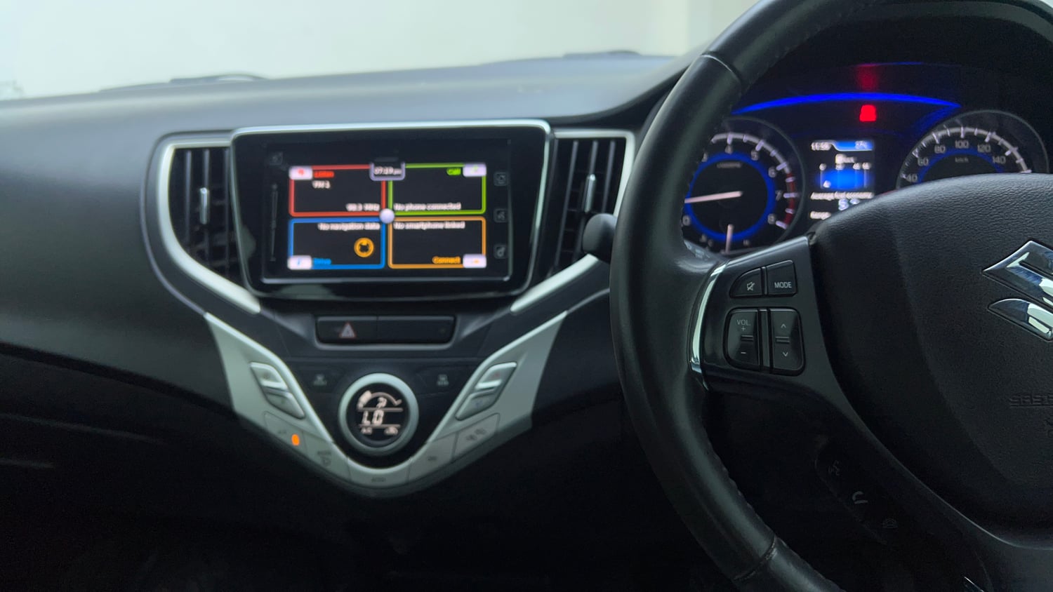 Used 2018 Maruti Suzuki Baleno Alpha Petrol+CNG (Outside Fitted) Cng Manual top_features Touch screen infotainment system