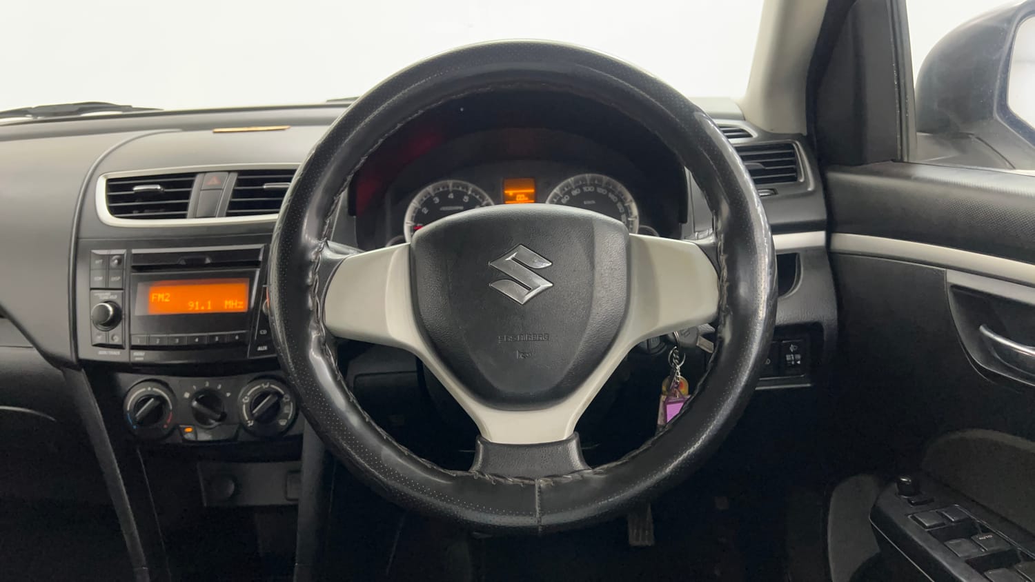 Used 2017 Maruti Suzuki Swift VXi Petrol Manual interior STEERING VIEW