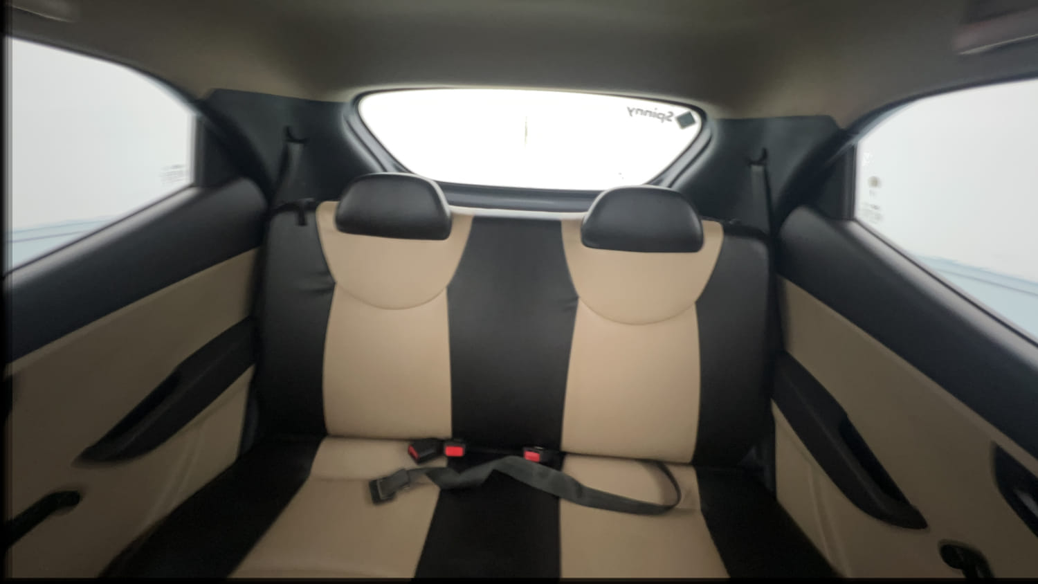 Used 2014 Hyundai Eon Era + Petrol Manual interior REAR SEAT CONDITION VIEW