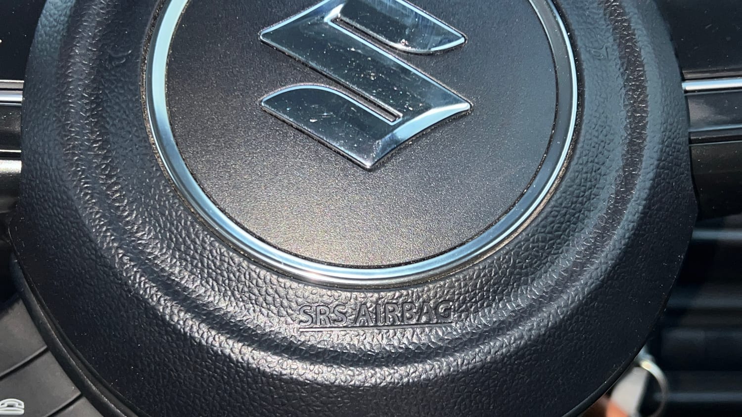 Used 2025 Maruti Suzuki Swift VXi AMT Petrol Automatic top_features Airbags