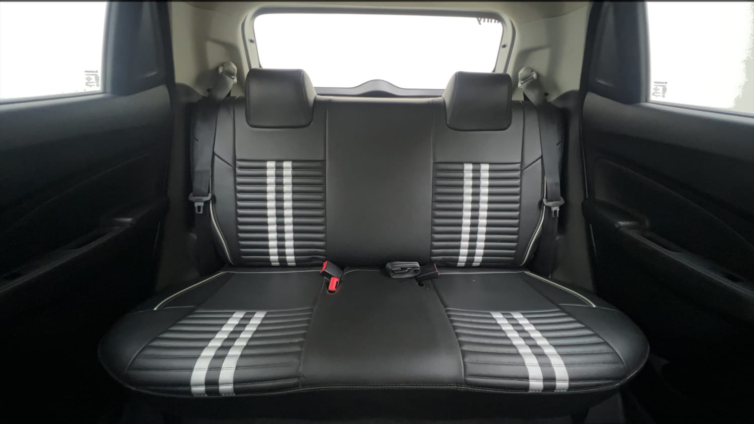 Used 2022 Maruti Suzuki Swift VXi Petrol Manual interior REAR SEAT CONDITION VIEW