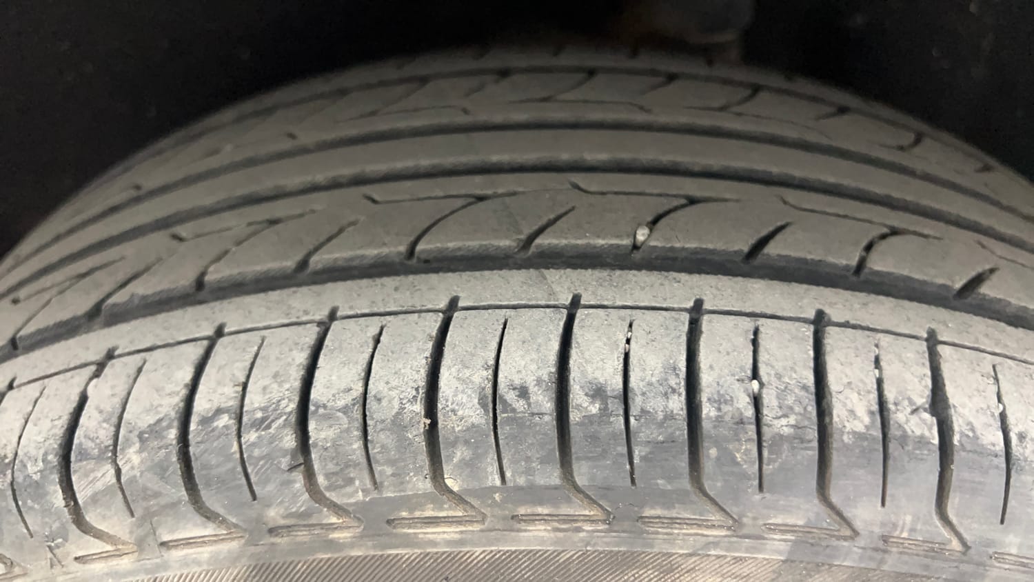 Used 2019 Ford EcoSport Titanium + 1.5L TDCi Diesel Manual tyres LEFT REAR TYRE TREAD VIEW