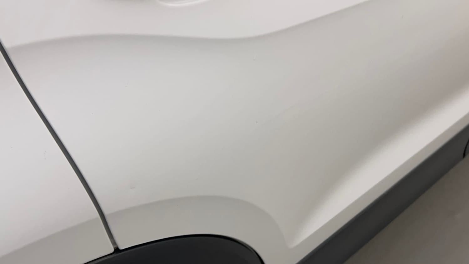 Used 2023 Volkswagen Taigun Topline 1.0 TSI AT Petrol Automatic dents MINOR DENT