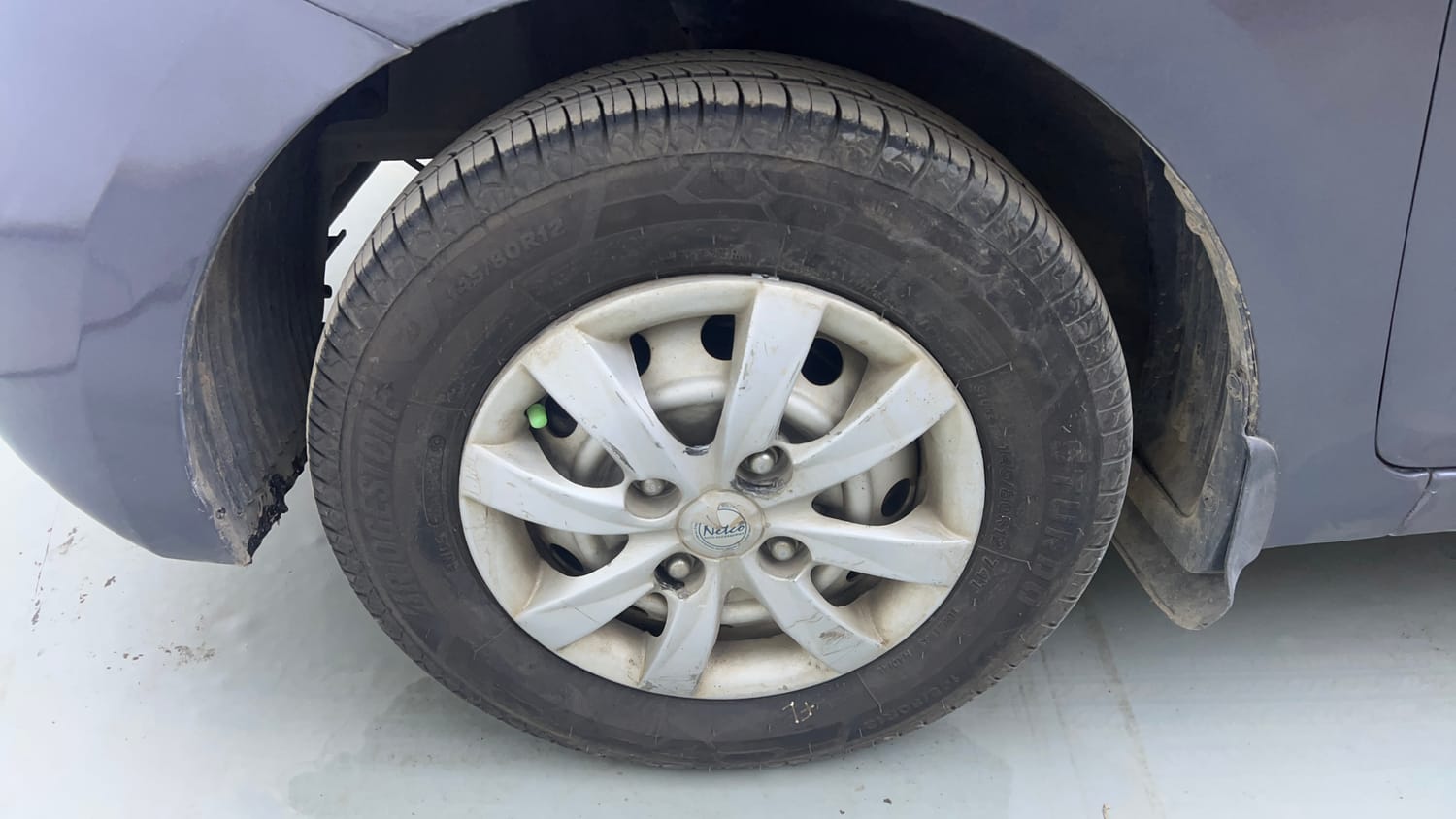Used 2017 Hyundai Eon Era + Petrol Manual tyres LEFT FRONT TYRE RIM VIEW