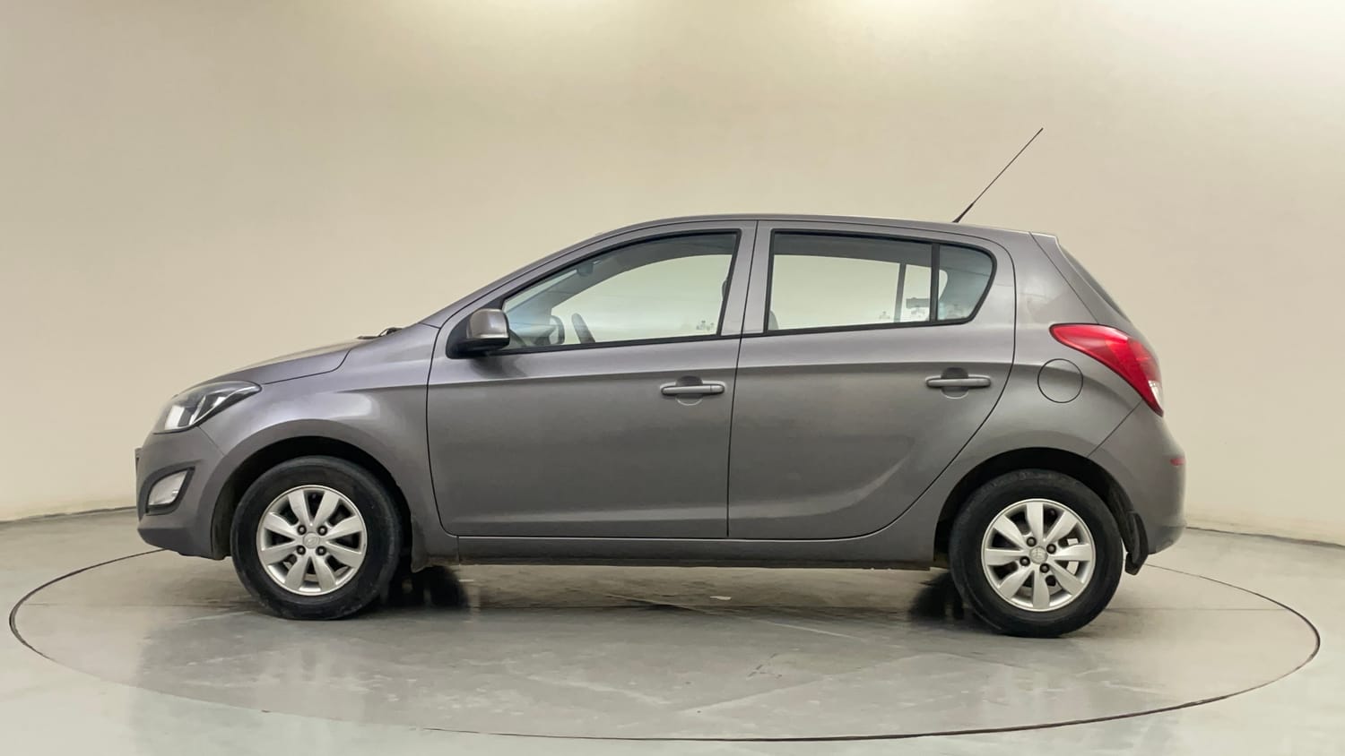 Used 2012 Hyundai i20 Sportz 1.2 Petrol Manual exterior LEFT SIDE VIEW