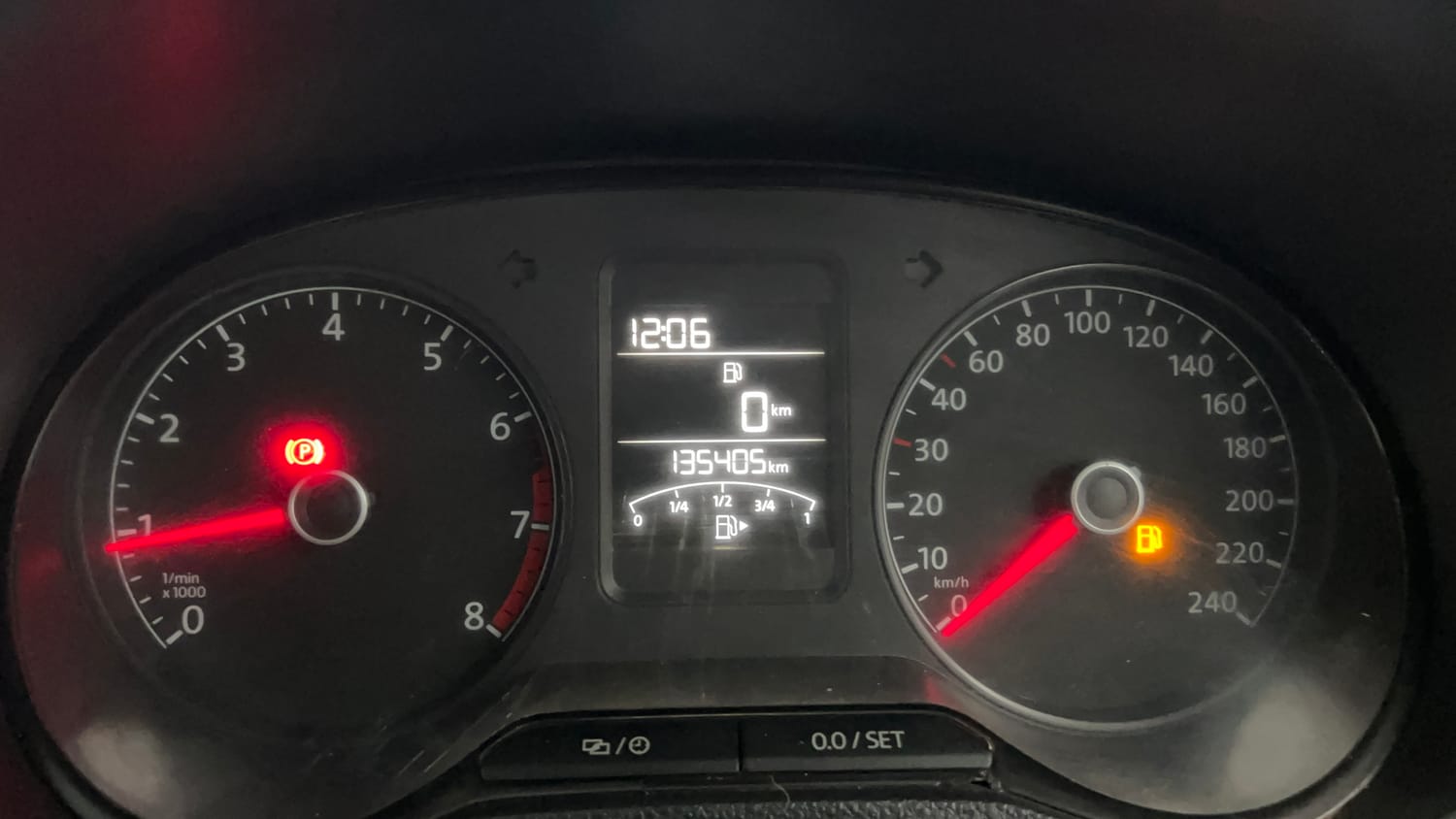 Used 2015 Volkswagen Polo Comfortline 1.2L (P) Petrol Manual interior CLUSTERMETER VIEW