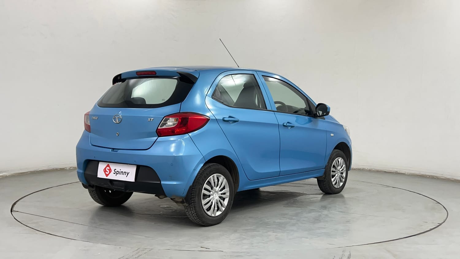 Used 2017 Tata Tiago Revotron XT Petrol Manual exterior RIGHT REAR CORNER VIEW