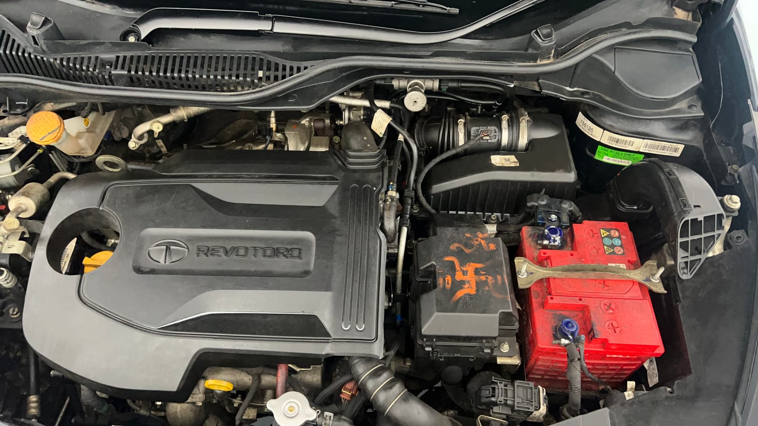 Used 2022 Tata Altroz XZ Plus Diesel Dark Edition Diesel Manual engine ENGINE LEFT SIDE VIEW