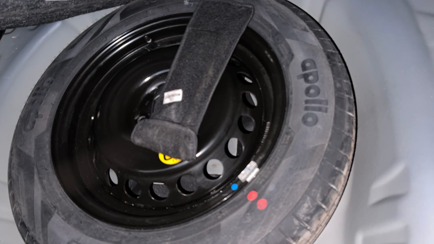 Used 2023 Toyota Glanza V AMT Petrol Automatic tyres SPARE TYRE VIEW