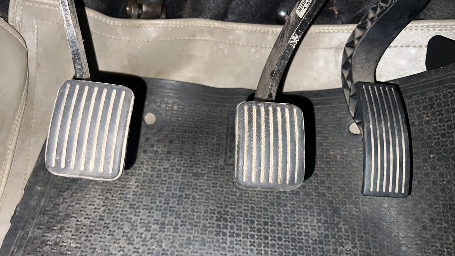 Used 2014 Hyundai Grand i10 Magna 1.2 Kappa VTVT Petrol Manual interior PEDALS VIEW