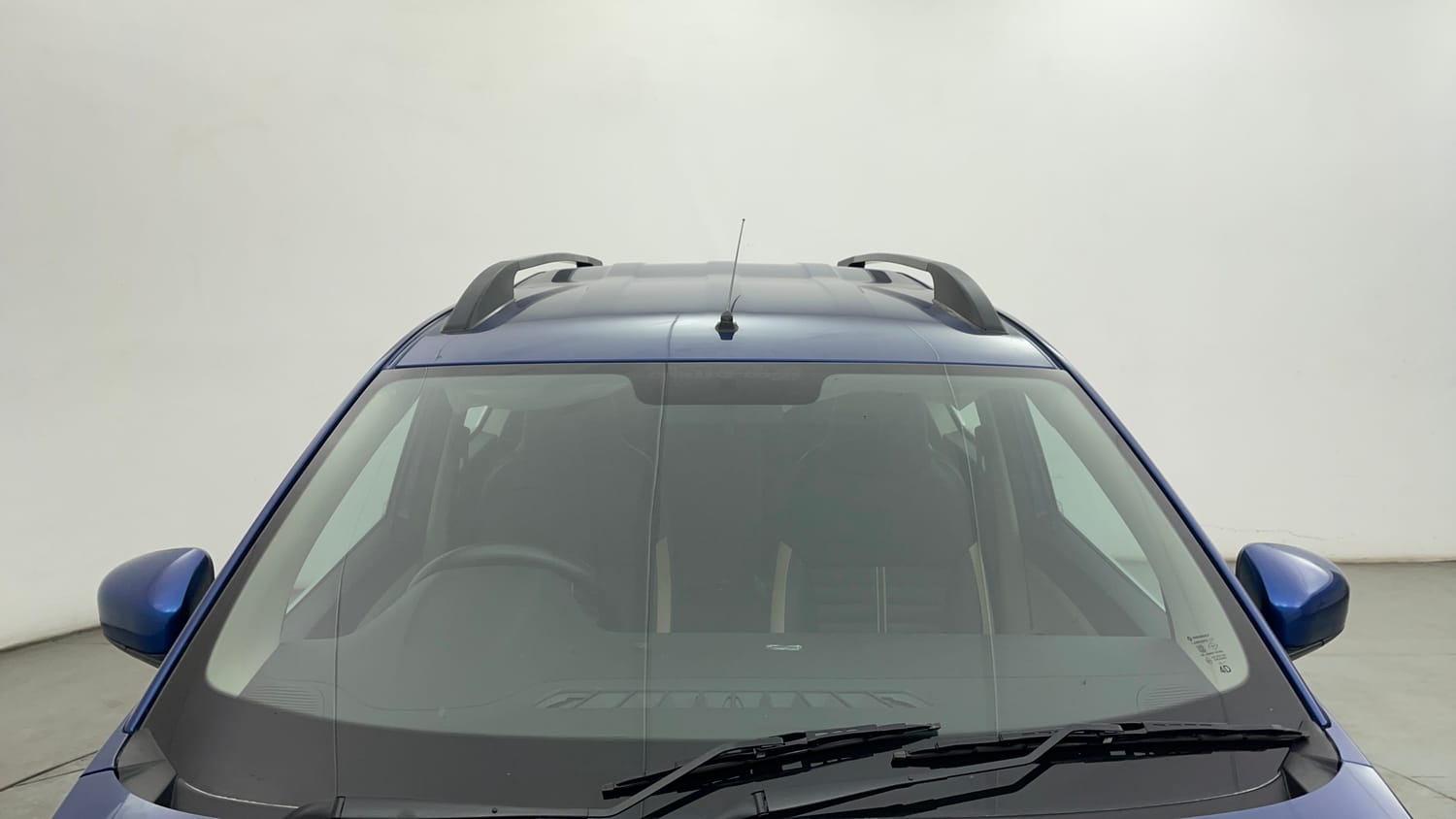 Used 2021 Renault Triber RXZ EASY-R AMT Petrol Automatic exterior FRONT WINDSHIELD VIEW