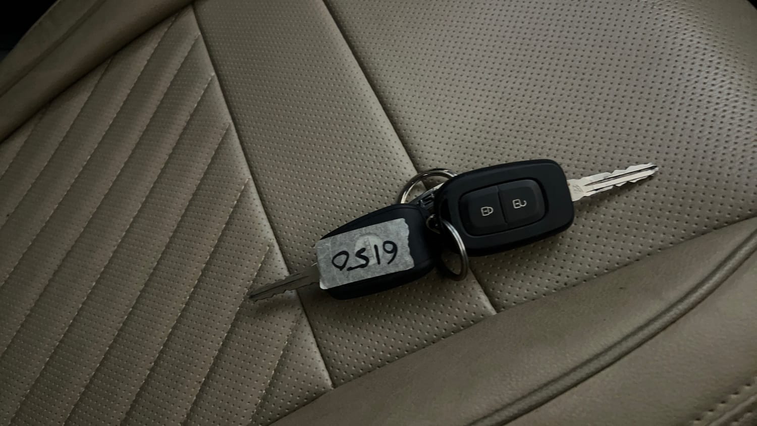 Used 2024 Nissan Magnite XL AMT Petrol Automatic extra CAR KEY VIEW