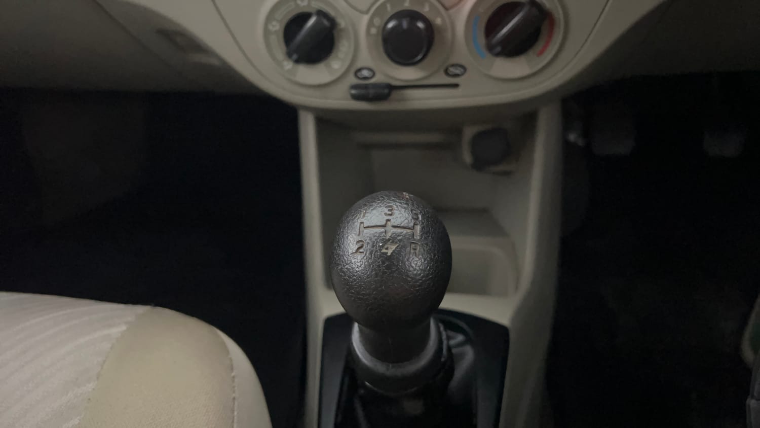 Used 2018 Maruti Suzuki Alto K10 VXi Petrol Manual interior GEAR  KNOB VIEW