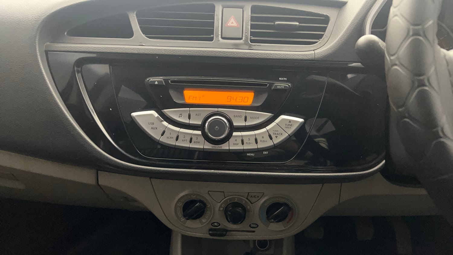 Used 2019 Maruti Suzuki Alto K10 VXi Petrol Manual interior MUSIC SYSTEM & AC CONTROL VIEW