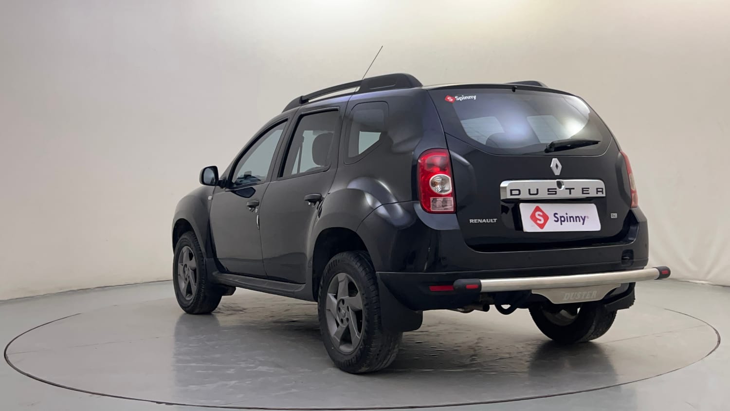 Used 2015 Renault Duster RxL Petrol Petrol Manual exterior LEFT REAR CORNER VIEW