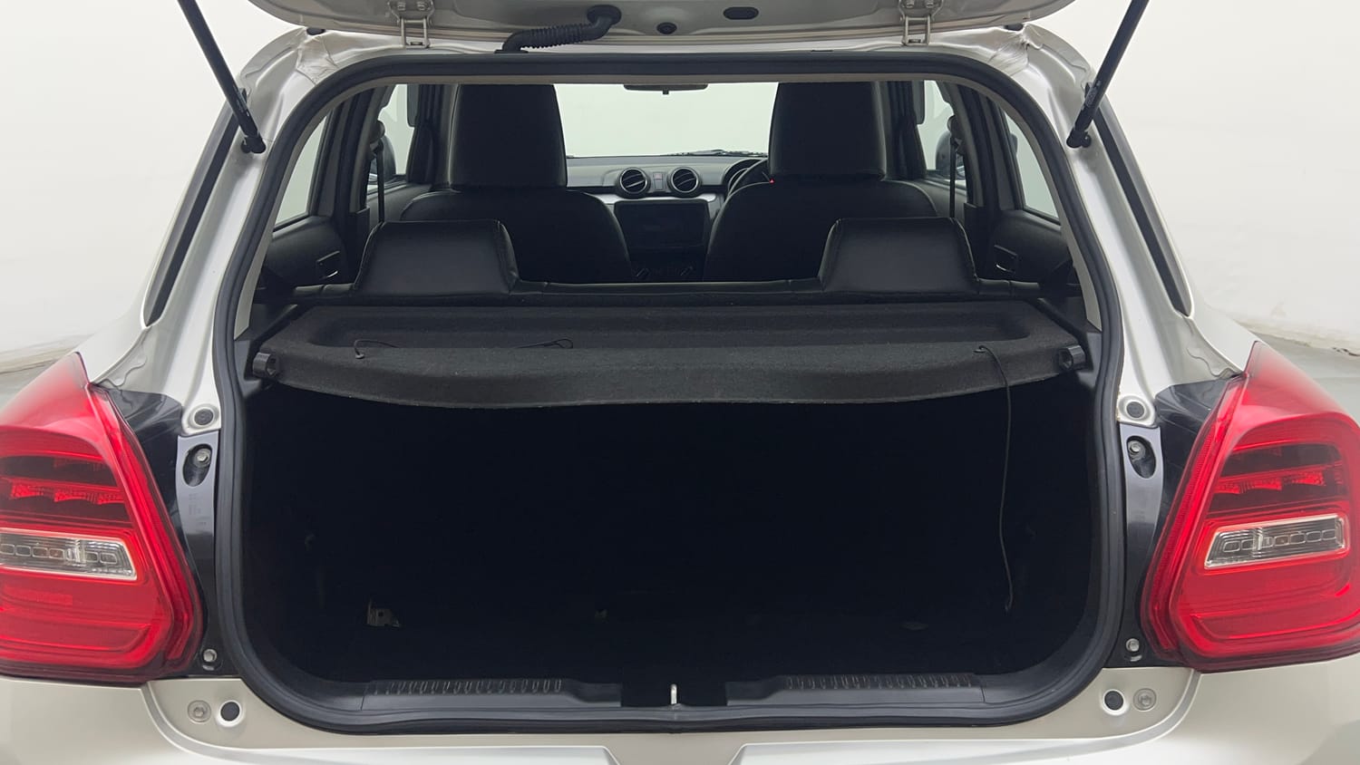 Used 2022 Maruti Suzuki Swift VXi Petrol Manual interior DICKY INSIDE VIEW