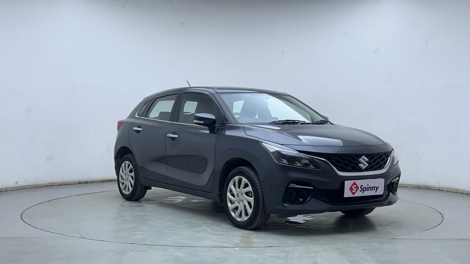 Used 2024 Maruti Suzuki Baleno Zeta AGS Petrol Automatic exterior RIGHT FRONT CORNER VIEW