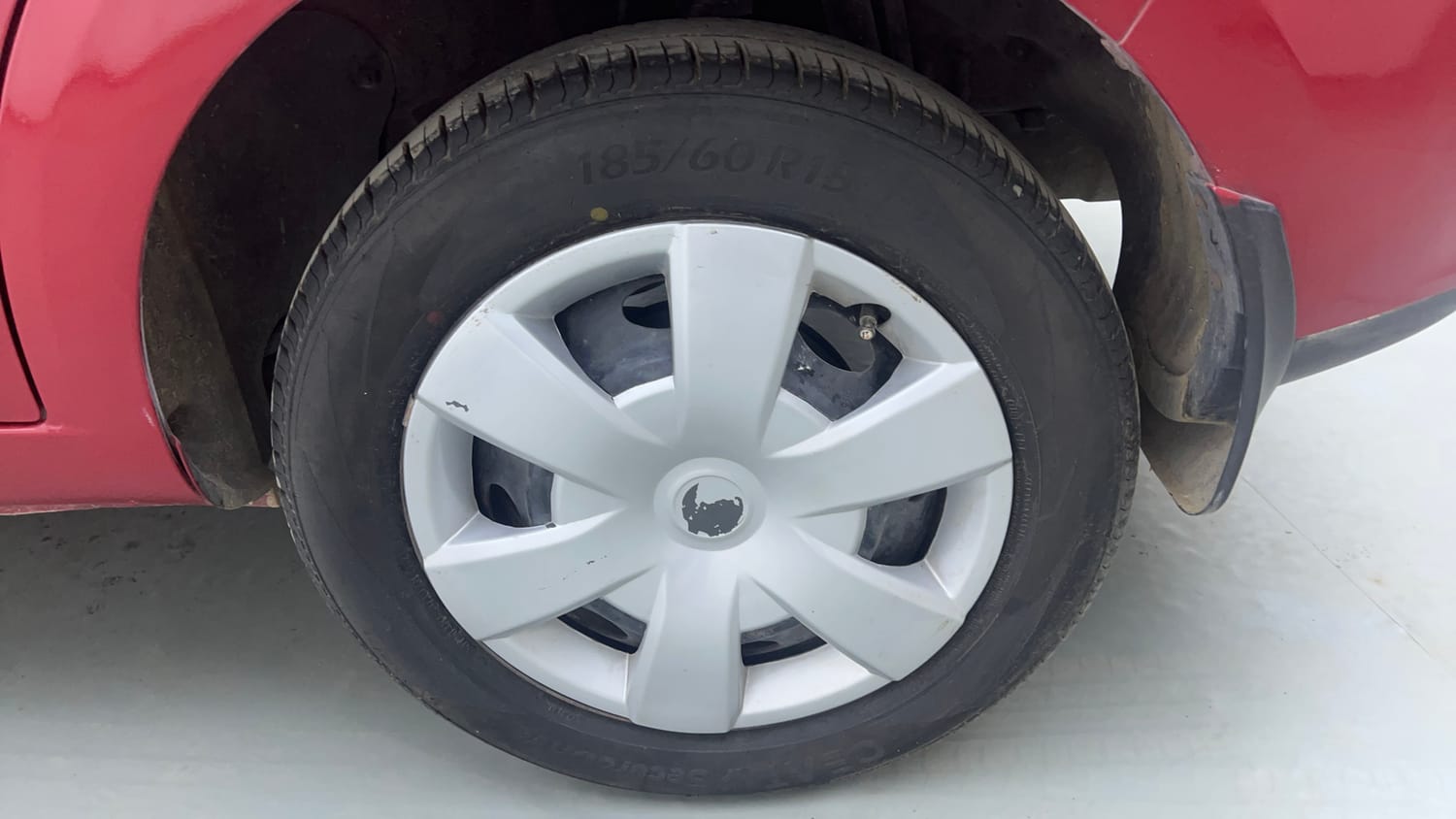 Used 2015 Tata Zest XMS Petrol Petrol Manual tyres LEFT REAR TYRE RIM VIEW
