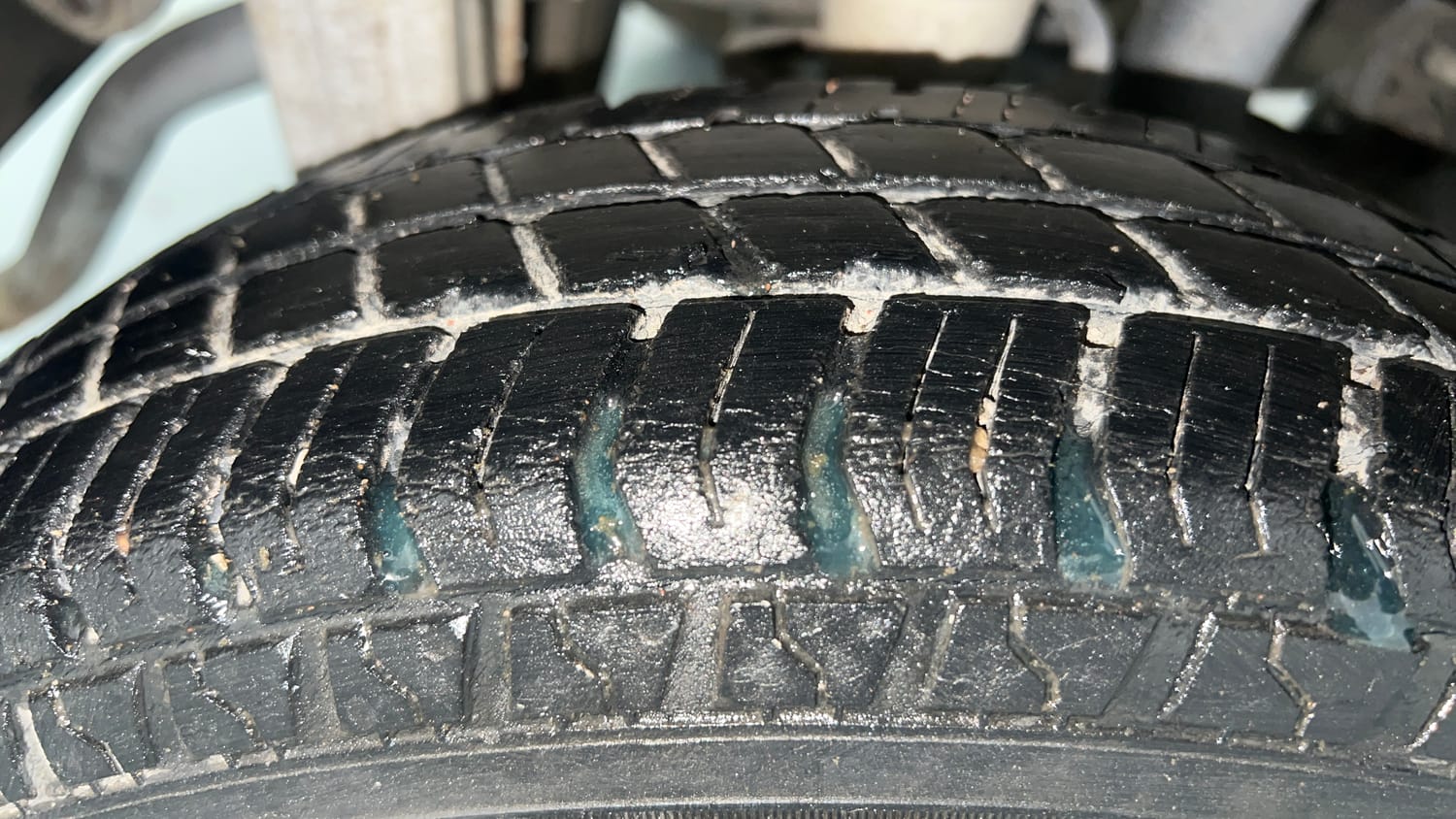 Used 2016 Maruti Suzuki Alto 800 Vxi Petrol Manual tyres RIGHT REAR TYRE TREAD VIEW