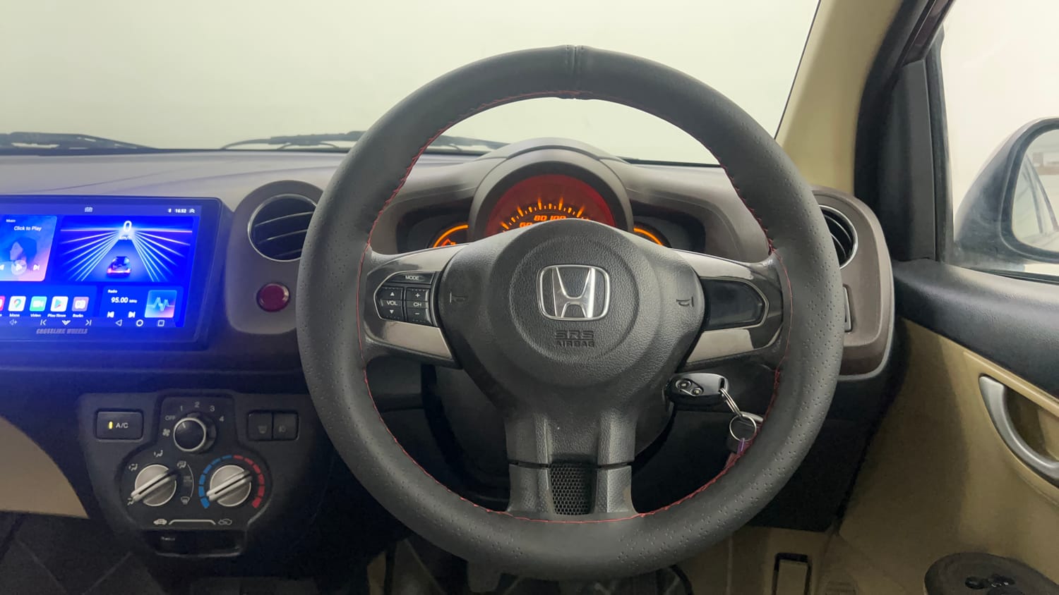 Used 2014 Honda Amaze 1.5 VX i-DTEC Diesel Manual interior STEERING VIEW