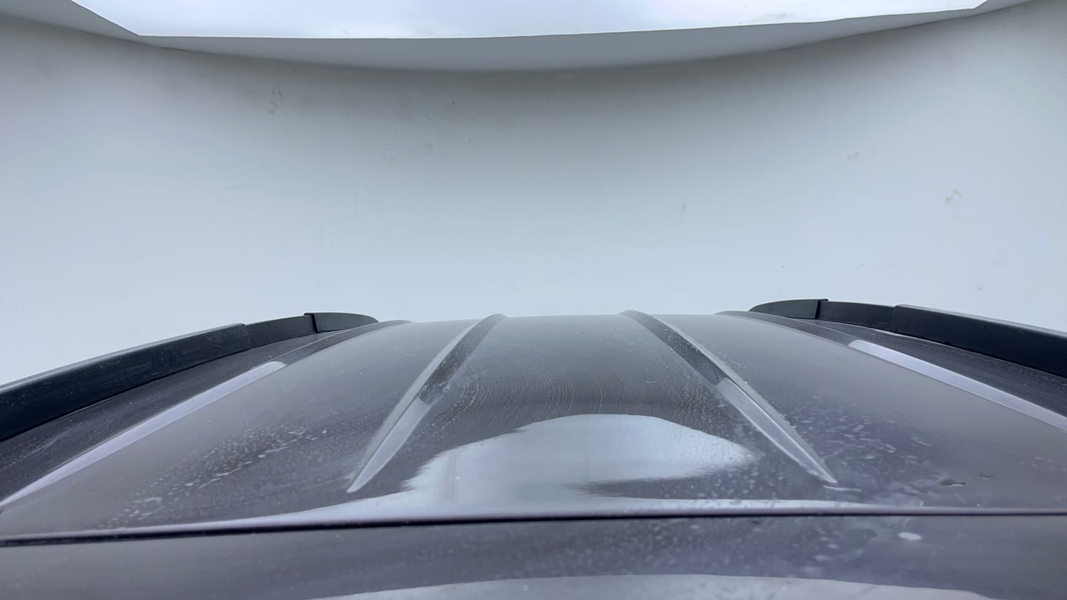 Used 2016 Mahindra XUV500 W10 AT Diesel Automatic exterior EXTERIOR ROOF VIEW