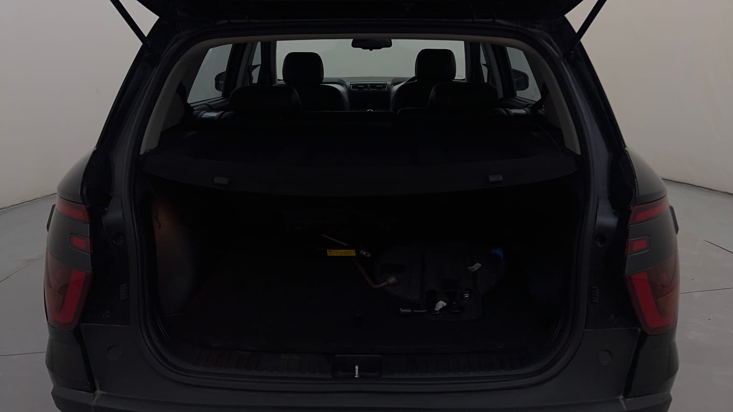 Used 2023 Hyundai Creta SX 1.5 Petrol Petrol Manual interior DICKY INSIDE VIEW
