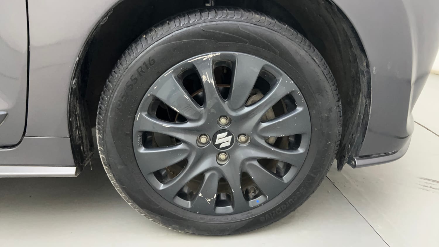 Used 2017 Maruti Suzuki Baleno RS 1.0 Petrol Manual tyres RIGHT FRONT TYRE RIM VIEW