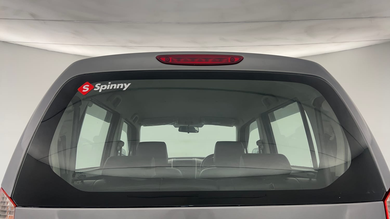 Used 2014 Maruti Suzuki Wagon R LXI Petrol Manual exterior BACK WINDSHIELD VIEW