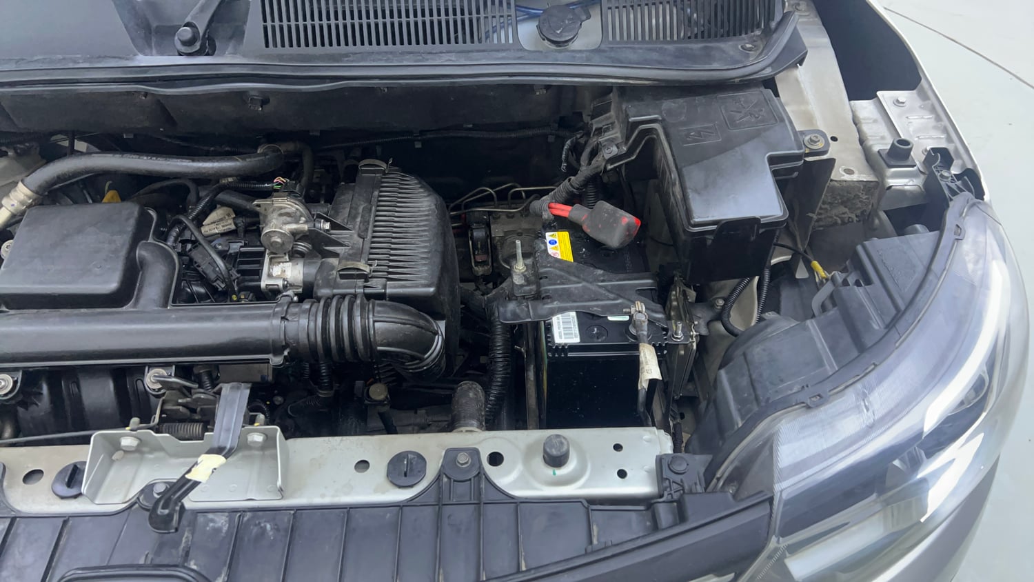 Used 2023 Renault Triber RXZ Petrol Manual engine ENGINE LEFT SIDE VIEW