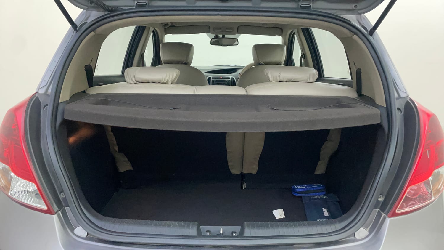 Used 2012 Hyundai i20 Sportz 1.2 Petrol Manual interior DICKY INSIDE VIEW