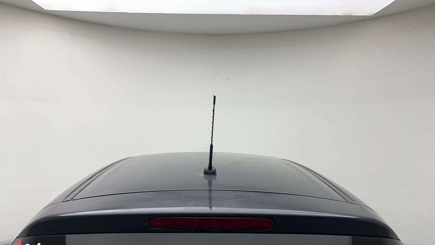 Used 2015 Maruti Suzuki Swift VXi Petrol Manual exterior EXTERIOR ROOF VIEW