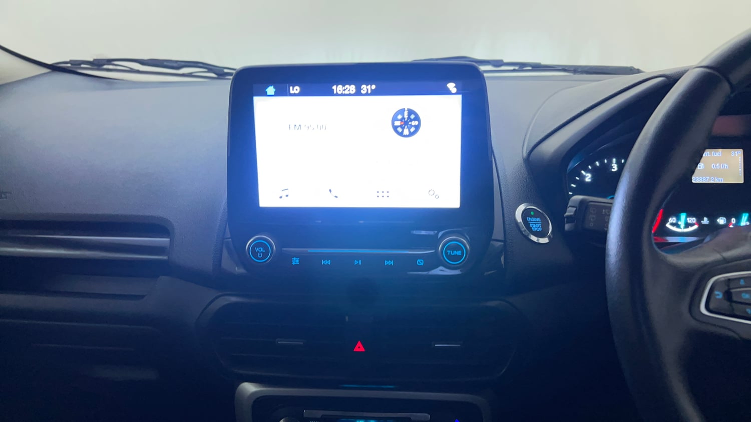 Used 2018 Ford EcoSport Titanium + 1.5L TDCi Diesel Manual top_features Integrated (in-dash) music system