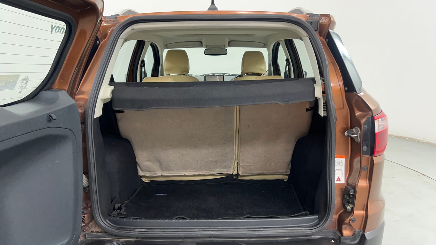 Used 2019 Ford EcoSport Titanium + 1.5L TDCi Diesel Manual interior DICKY INSIDE VIEW