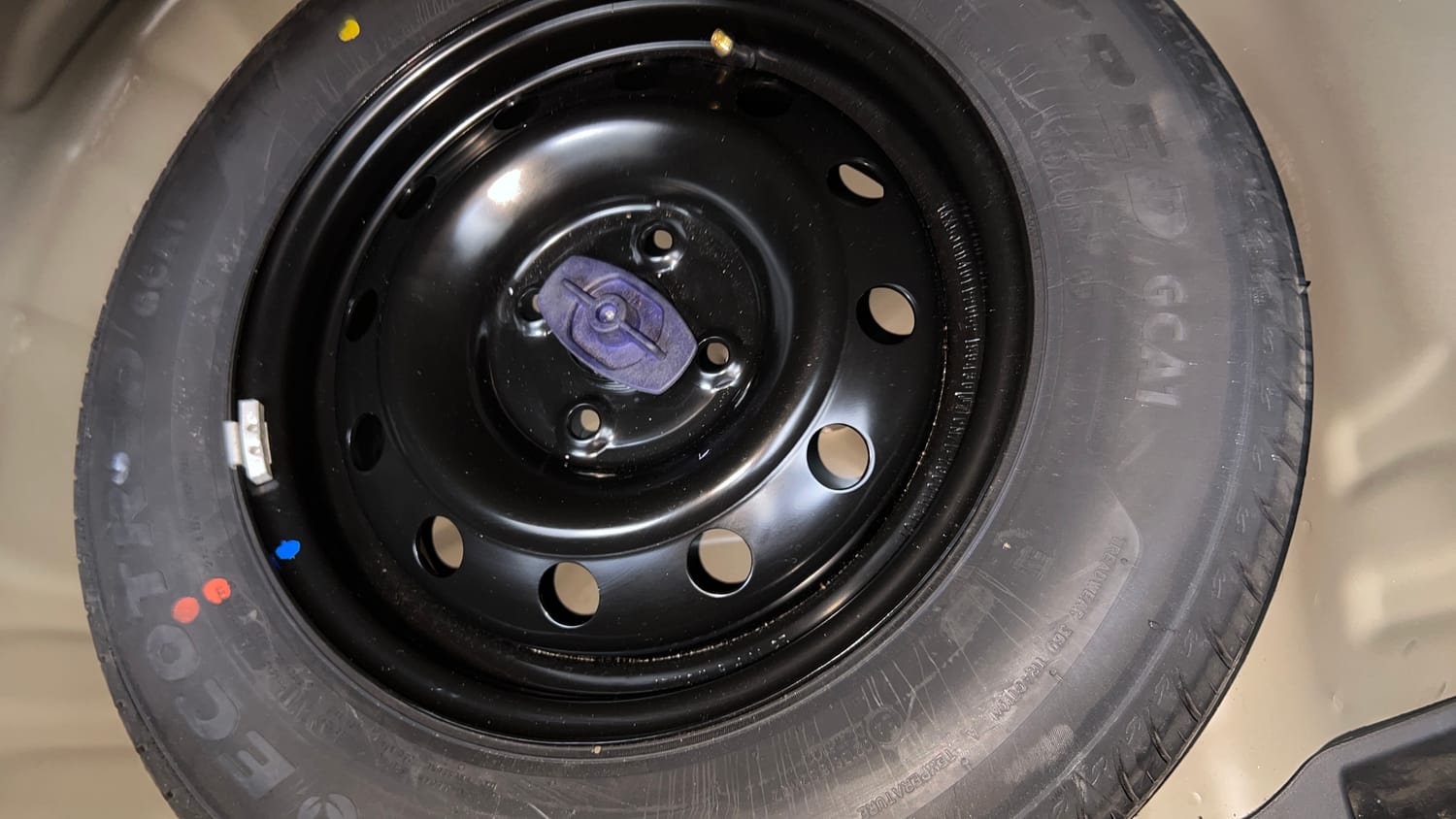 Used 2025 Maruti Suzuki Swift VXi AMT Petrol Automatic tyres SPARE TYRE VIEW