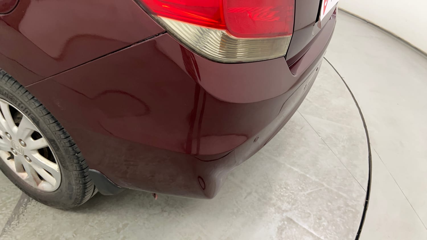 Used 2014 Honda Amaze 1.5 VX i-DTEC Diesel Manual dents MINOR SCRATCH