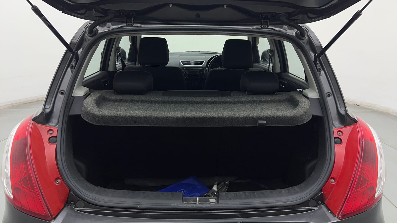 Used 2015 Maruti Suzuki Swift VXi Petrol Manual interior DICKY INSIDE VIEW