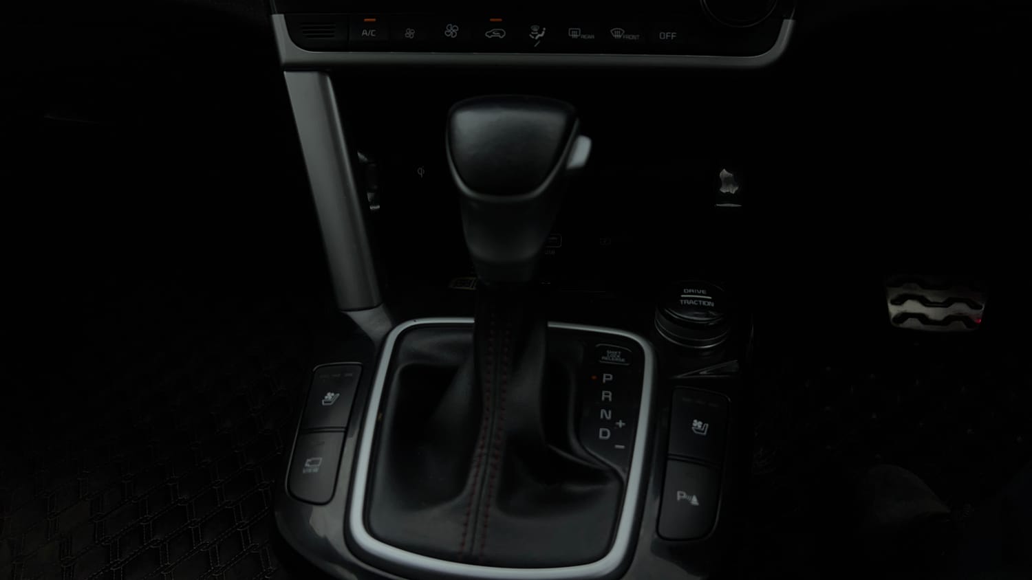 Used 2022 Kia Seltos GTX Plus 1.5 Diesel AT Diesel Automatic interior GEAR  KNOB VIEW