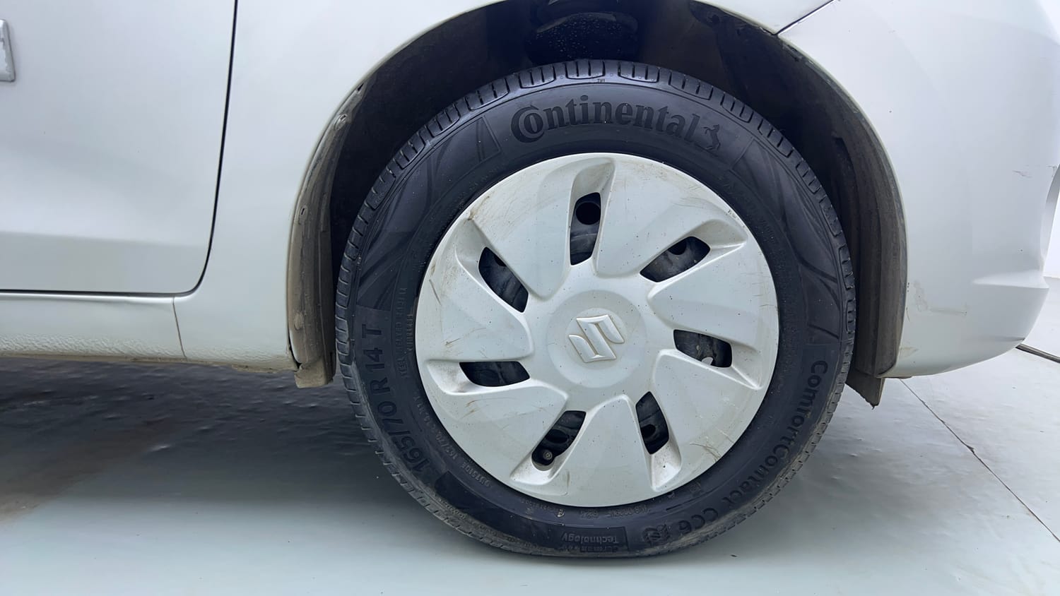 Used 2017 Maruti Suzuki Celerio ZXI (O) AMT Petrol Automatic tyres RIGHT FRONT TYRE RIM VIEW