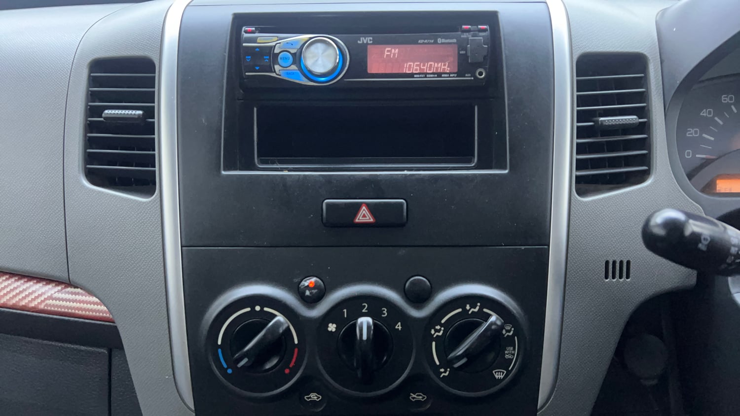 Used 2012 Maruti Suzuki Wagon R 1.0 LXi CNG Cng Manual interior MUSIC SYSTEM & AC CONTROL VIEW