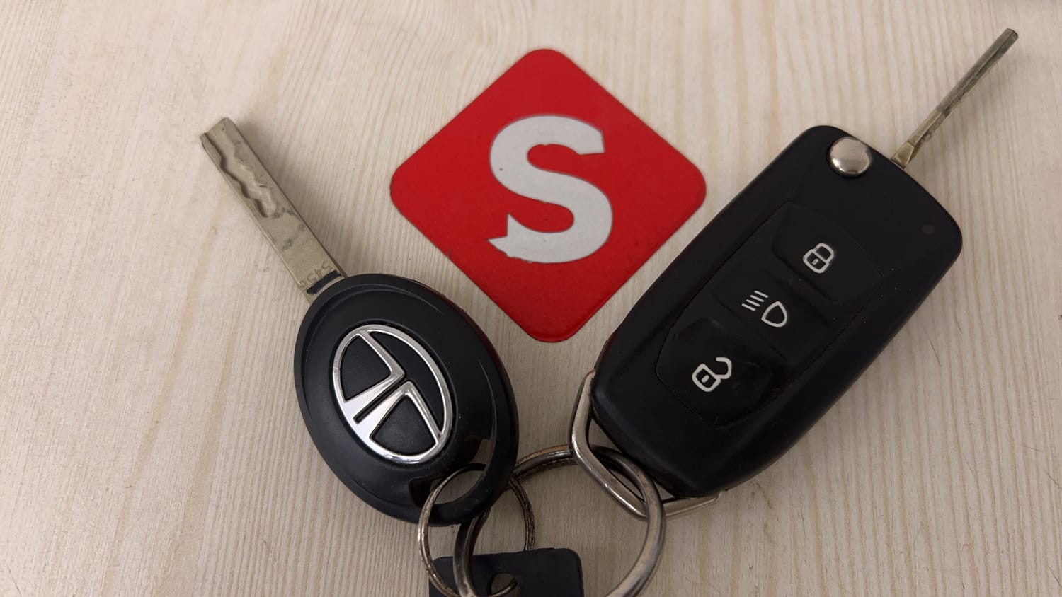 Used 2024 Tata Punch Adventure MT Petrol Manual extra CAR KEY VIEW