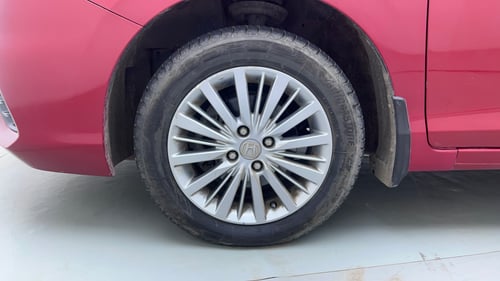 Used 2021 Honda City V Petrol Petrol Manual tyres LEFT FRONT TYRE RIM VIEW
