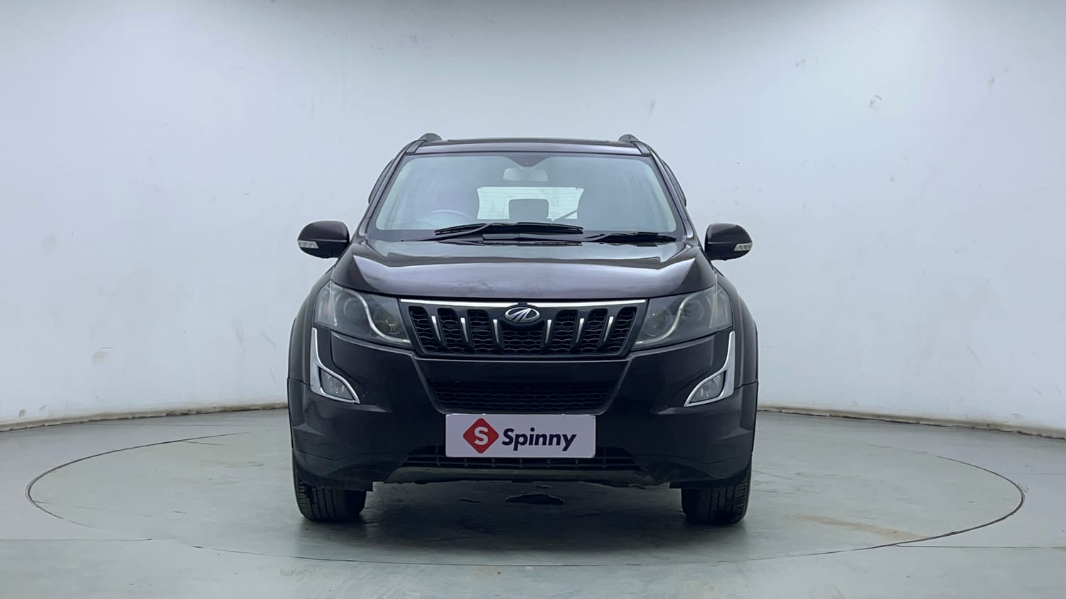 Used 2016 Mahindra XUV500 W10 AT Diesel Automatic exterior FRONT VIEW