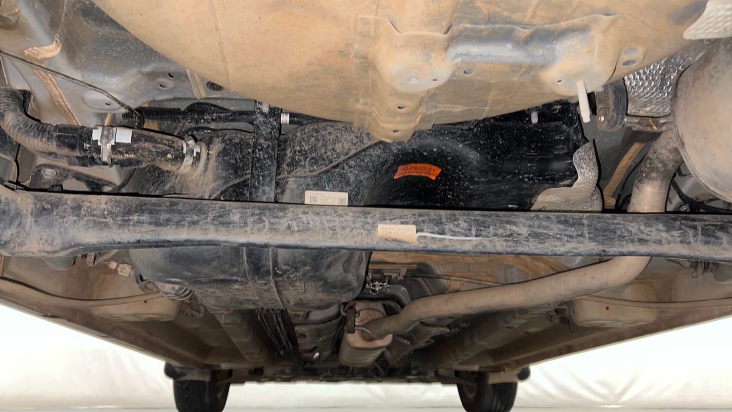 Used 2024 Mahindra XUV 300 W8 (O) 1.2 Petrol Petrol Manual extra REAR UNDERBODY VIEW (TAKEN FROM REAR)