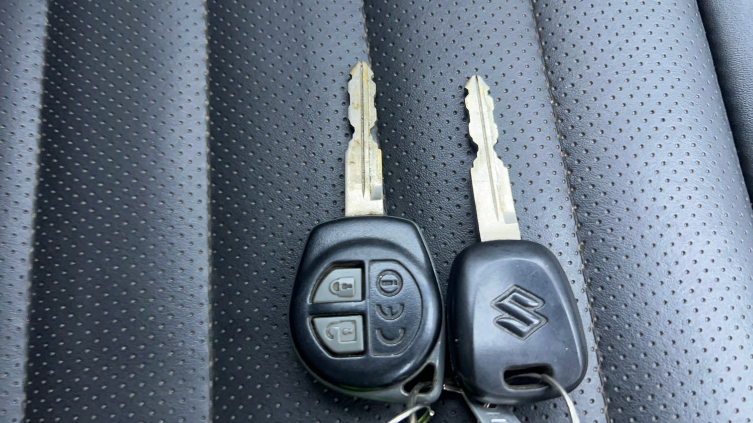 Used 2017 Maruti Suzuki Celerio ZXI (O) AMT Petrol Automatic extra CAR KEY VIEW