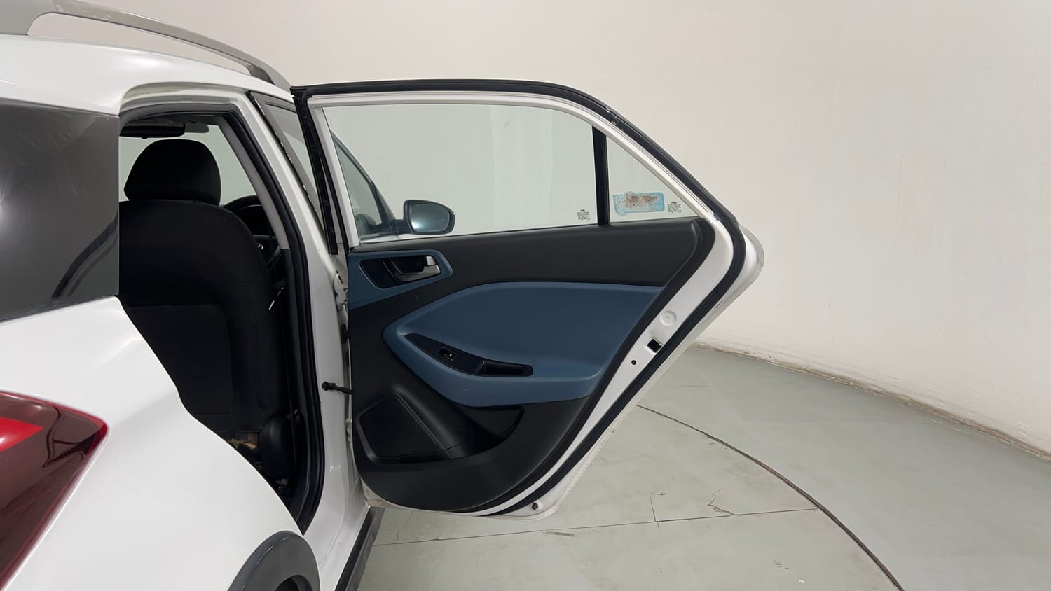 Used 2016 Hyundai i20 Active 1.2 SX Petrol Manual interior RIGHT REAR DOOR OPEN VIEW