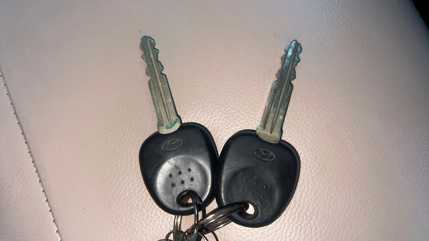 Used 2017 Hyundai Eon Era + Petrol Manual extra CAR KEY VIEW