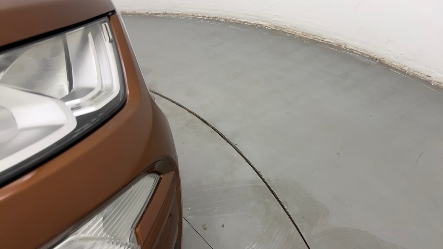 Used 2019 Ford EcoSport Titanium + 1.5L TDCi Diesel Manual dents MINOR SCRATCH