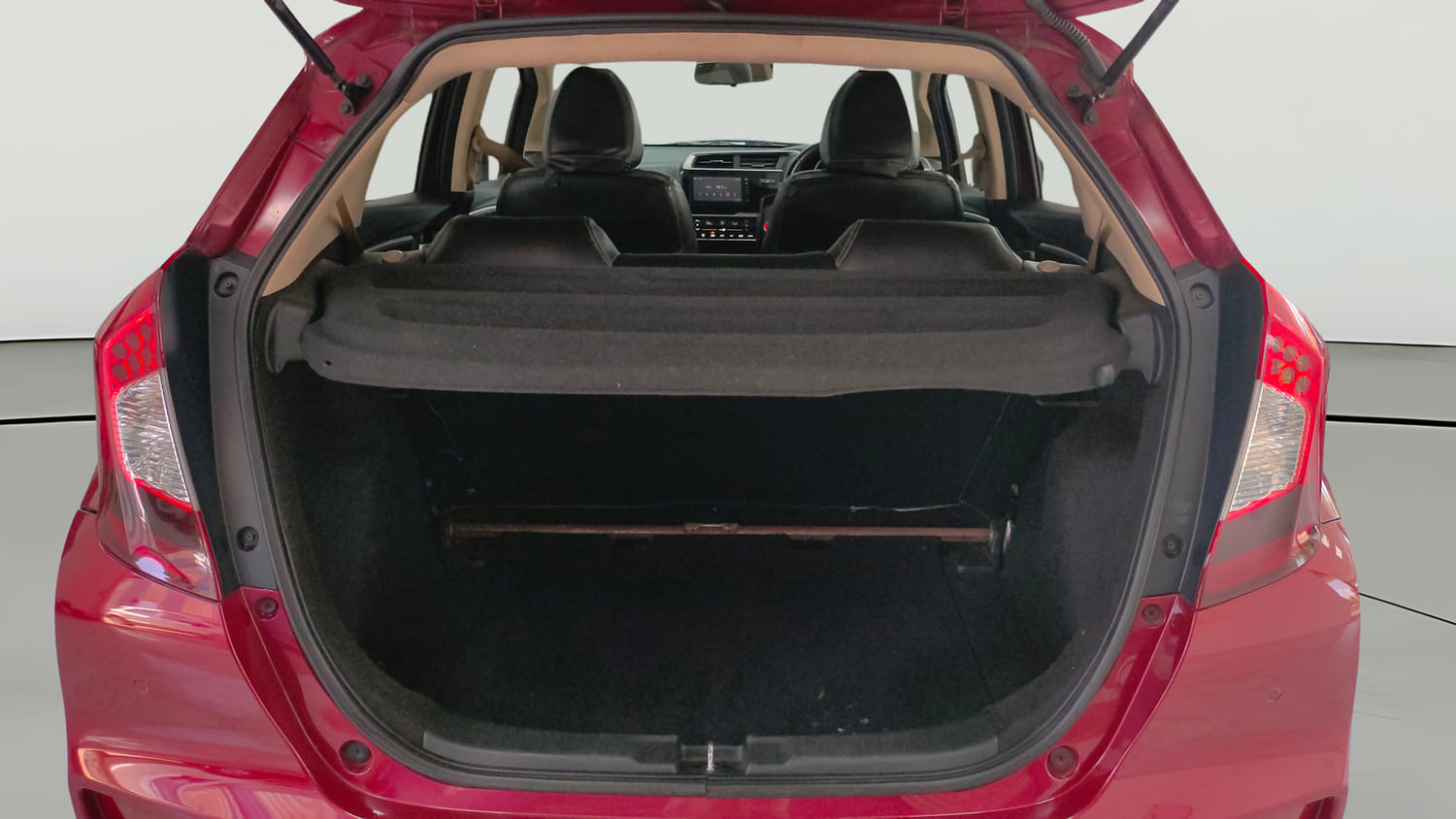Used 2020 Honda Jazz ZX CVT Petrol Automatic interior DICKY INSIDE VIEW