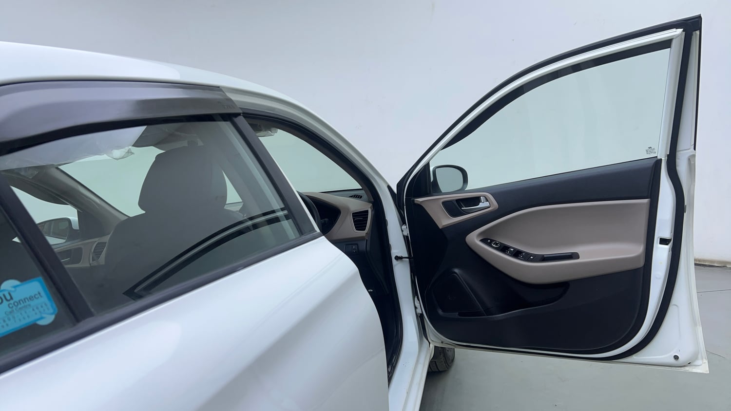 Used 2019 Hyundai Elite i20 Sportz Plus 1.2 Petrol Manual interior RIGHT FRONT DOOR OPEN VIEW